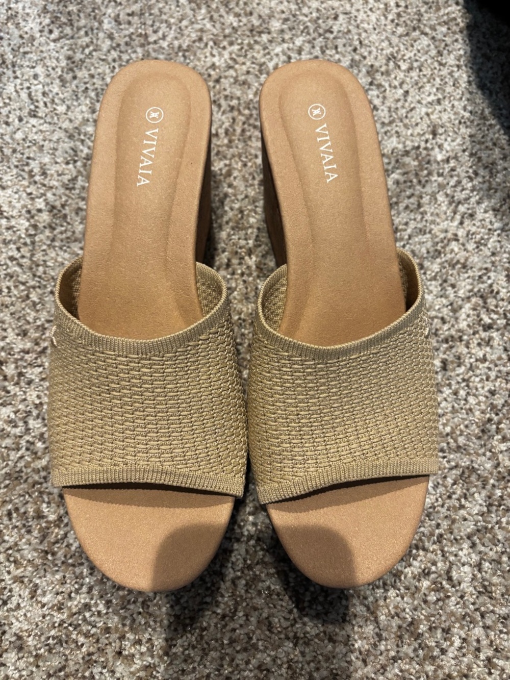 Vivaia slip on wedge